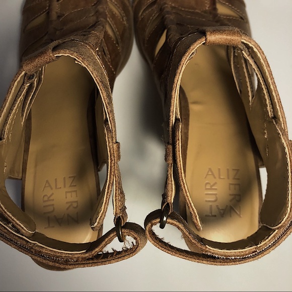 Naturalizer Brown Strappy Peep Toe Wedges! - Picture 3 of 4